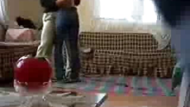 Allemand ébène milf privé trio mmf dans maman gouine sa fille la cuisine