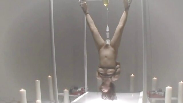 JAVHUB Orgie fille mere lesbienne japonaise hardcore avec cinq dames sexy