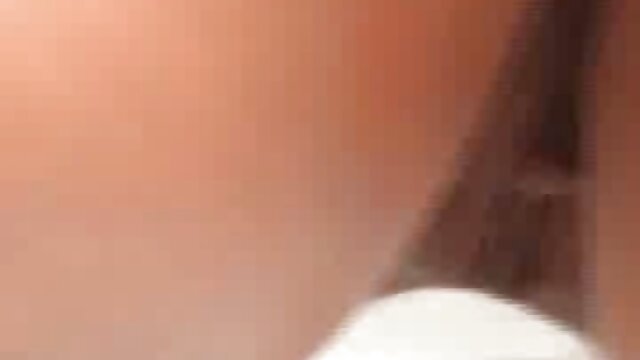 Sexe potelé dans l'après-midi video mere et fille lesbienne