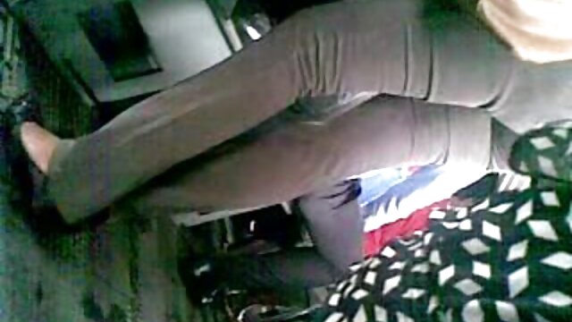 Female grand mere gouine Fake Taxi Sweet Cherry Kiss baise le footballe hunky