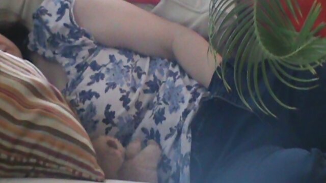 Chav teen doit juste avoir quelque chose en video lesbienne mere et fille elle