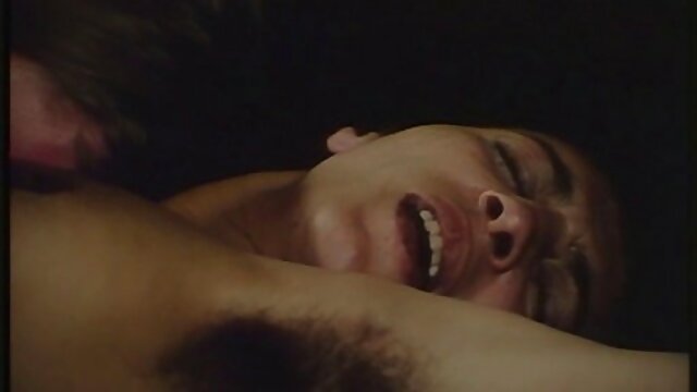 Kaycee video mere et fille lesbienne corps doux se fait baiser