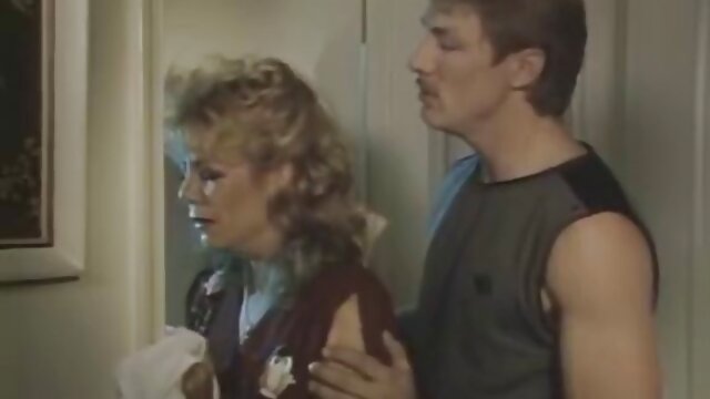 Baise lesbienne chaude avec Alison video de lesbienne mere et fille et Ava empilées