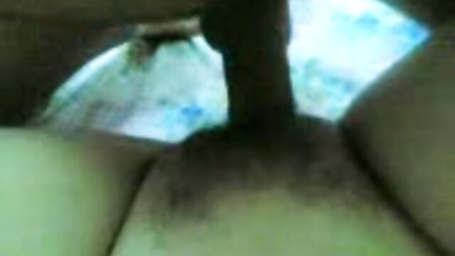 HYE un peu video lesbienne mere et fille l'heure du coucher avec papa!