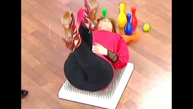 Fille sexy mere et fille lesbienne porn obtient une grosse bite