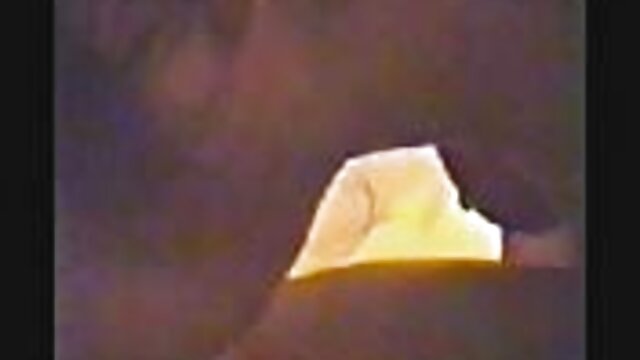 Gros seins naturels video mere et fille lesbienne sur une fille thaïlandaise maigre